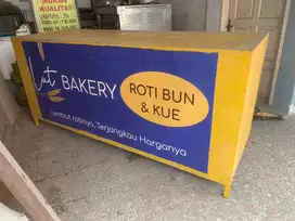 Meja Besi dagang usaha roti / pecel lele / kue