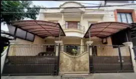 RUMAH MEGAH !!  GRESS RAWAMANGUN