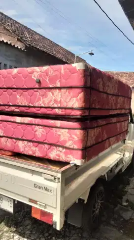 Perbaikan sofa dan spring bed