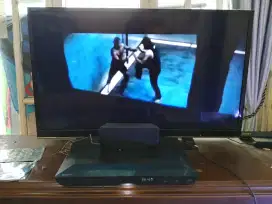 Tv sony bravia 43 inch , dvd sony blue ray e2100