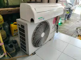 DIJUAL 1 SET AC LG SMART INVERTER 0,5 PK