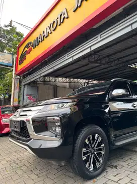 MITSUBISHI NEW PAJERO SPORT EXCEED 2.4 AT 2021(KM30RB)RECORD/PJK7-26!!