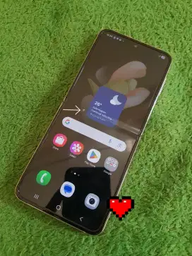 Samsung Z flip 4 8/256 SEIN