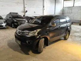 TOYOTA AVANZA 2014