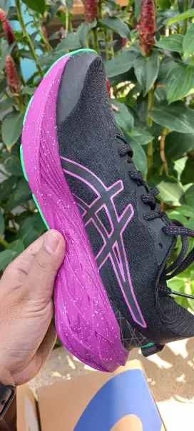 Sepatu lari - running shoes Asics Novablast 4 lite show Women original