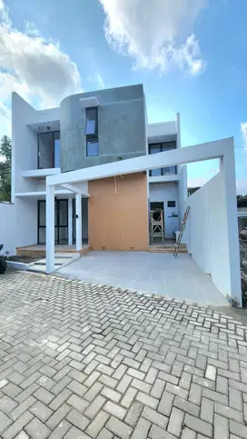 RUMAH 2 LANTAI DALAM CLUSTER ONE GATE SYSTEM