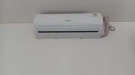AC merk sharp 1 pk