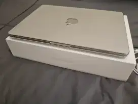 MacBook Air M2 2022 - RAM 8GB / 256GB SSD - Ex iBox