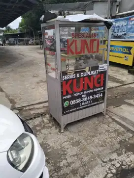 Service dan duplikat kunci