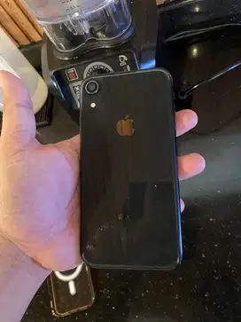 iphone xr unit + charger only