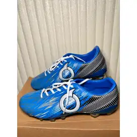 Sepatu bola dewasa termurah
