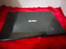 ASUS x550VX/INTEL CORE i7-7700HQ, RAM 8GB, SSD256GB/NVIDIa gtx 950m