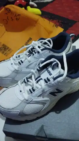 Sepatu NB Ukuran 37