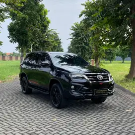 Toyota Fortuner VRZ TRD 2020 Full Ori Istimewa.!!