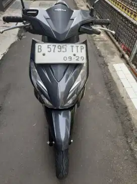 HONDA BEAT DELUXE CBS ISS 2024 MODEL BARU