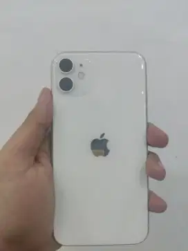 iPhone 11 64GB White