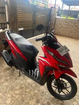 Vario 125 merah istimewa