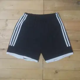 Adidas Dry Fit Running Celana Pendek List Putih