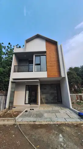 RUMAH IDAMAN 800 JUTAAN 2 LANTAI DEKET KE JAAN RAYA