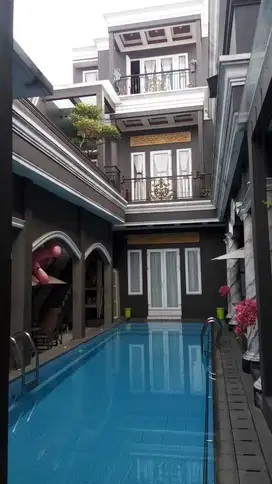 Rumah mewah dan nyaman di Kebon Jeruk Jakarta Barat