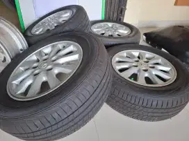 Velg Grand Innova V R15 dan Ban Dunlop lm705
