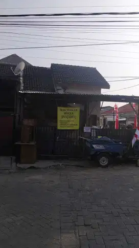 DIJUAL RUMAH HOOK NGANTONG MEDOKAN AYU