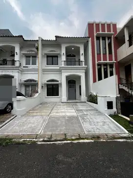 Di Jual Rumah Strategis Baru Renovasidi Citra Grand Cibubur