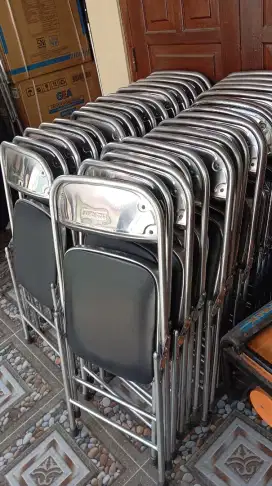 Kursi lipat bekas