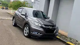 [ LOW KM ] Honda HRV HR-V HR V S CVT AT Abu 2017/2018