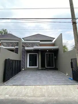 RUMAH MINIMALIS MODERN DEKET UII