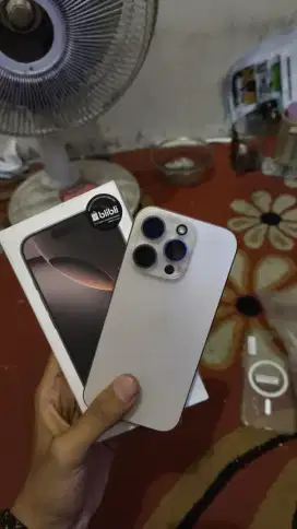 iPhone 16pro 128gb x blibli