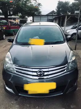 Nissan Grand livina 2010 Bensin