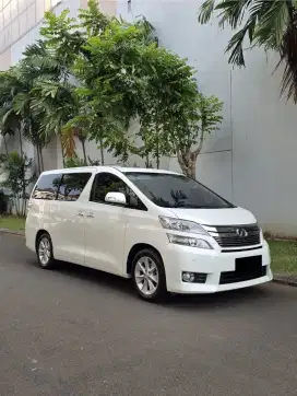 HARGA TERMURAH Toyota Vellfire V Premium Sound 2014 Putih
