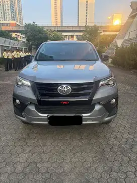 Toyota Fortuner VRZ TRD 2018 (Solar)