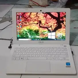 Asus sudah pakai ssd dijamin anti lemot