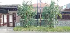 Disewakan rumah di manyar kertoarjo III Surabaya timur