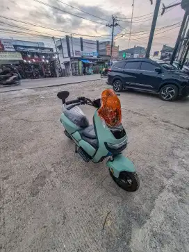 SEPEDA LISTRIK UWINFLY M75L ADV