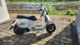 Di jual vespa 150GTS sport