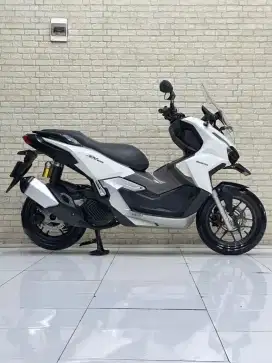 TERMURAH‼️ Honda ADV 160 CBS 2023 Putih Favorit
- Dava Mustika
