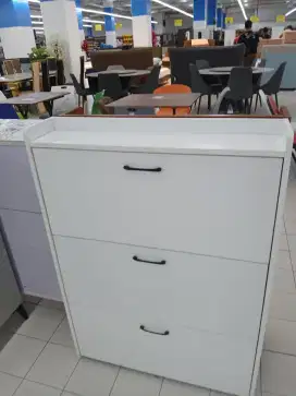 Jaga Stand Jualan Ayam Penyet