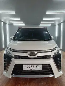 Toyota Voxy 2.0 2019 Matic