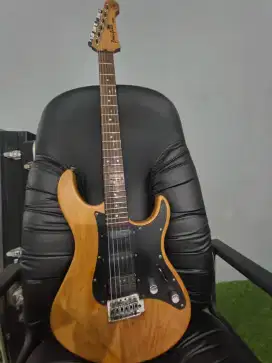 Gitar Yamaha Pacifica 112XJ