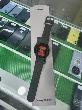 Galaxy watch 7 40mm garansi on maret 2026