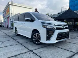 Toyota Voxy 2.0 AT Tahun 2018