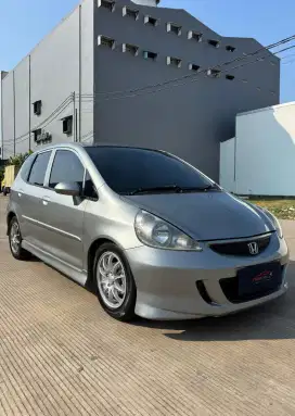 Mobil bekas Honda Jazz VTEC matic 2008