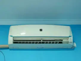 Dijual AC Sharp 1/2 PK