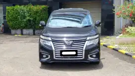 Nissan elgrand hws 2.5 atpm 2014 pakai 2016 hitam