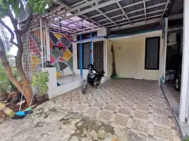 Rumah strategis disewakan minimal 1 tahun