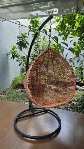 Ayunan gantung rotan