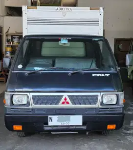 Dijual L300 Box Tgn ke 1 thn 2010